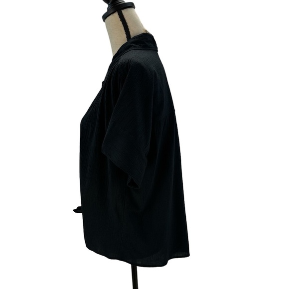 Style & Co Short Sleeve Button Down Textured Tie-Hem Top - Black - size 1X - Picture 4 of 10